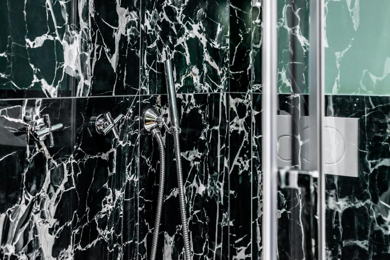 The Couper Castello Hotel Milan Bagian luar foto