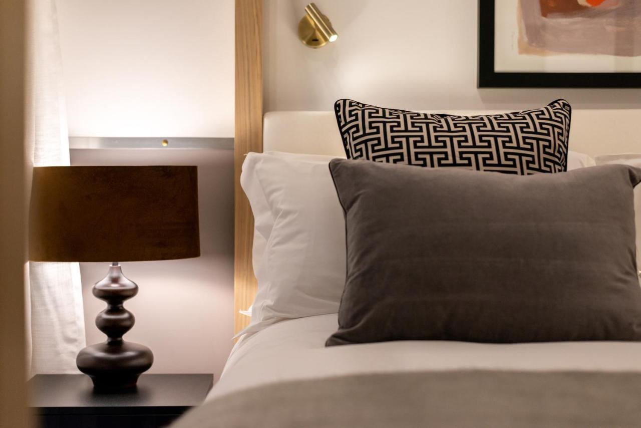 The Couper Castello Hotel Milan Bagian luar foto