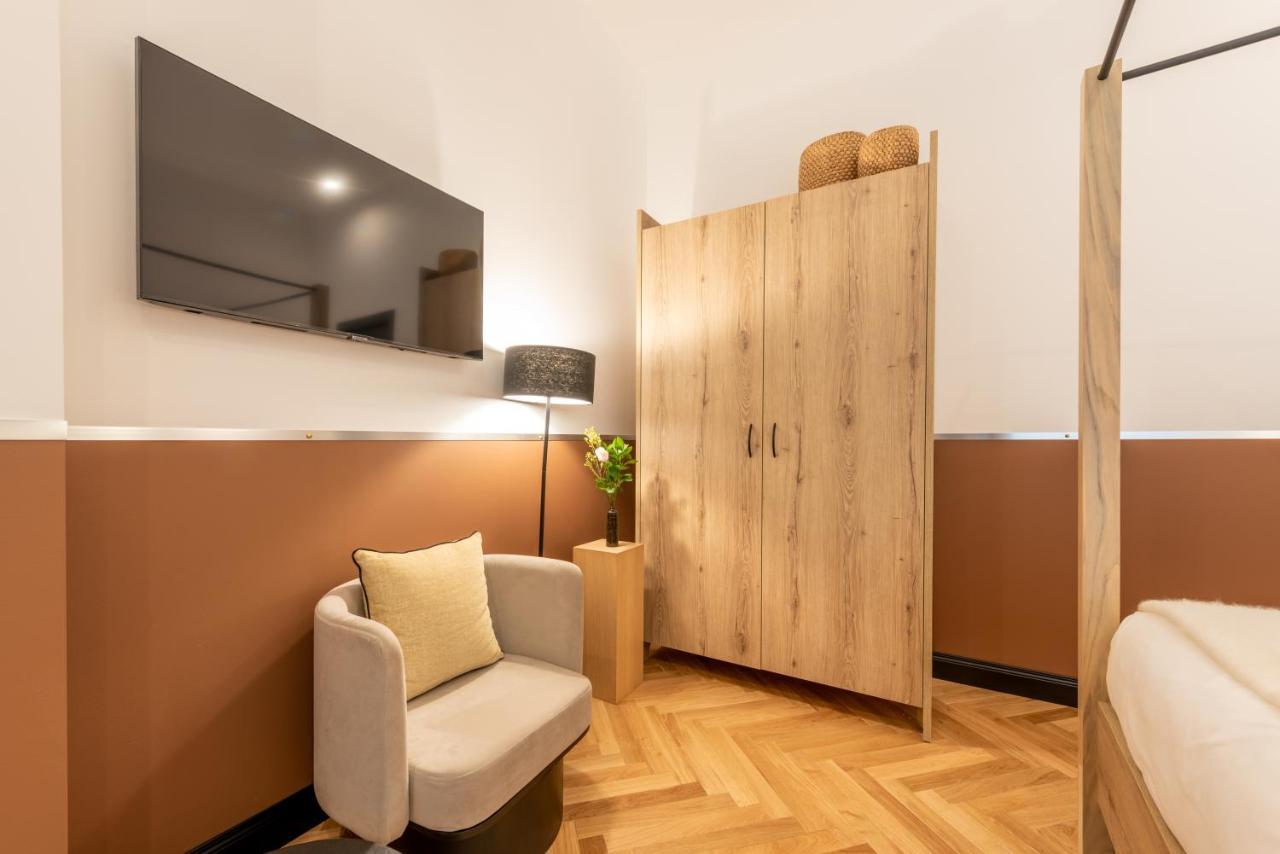 The Couper Castello Hotel Milan Bagian luar foto